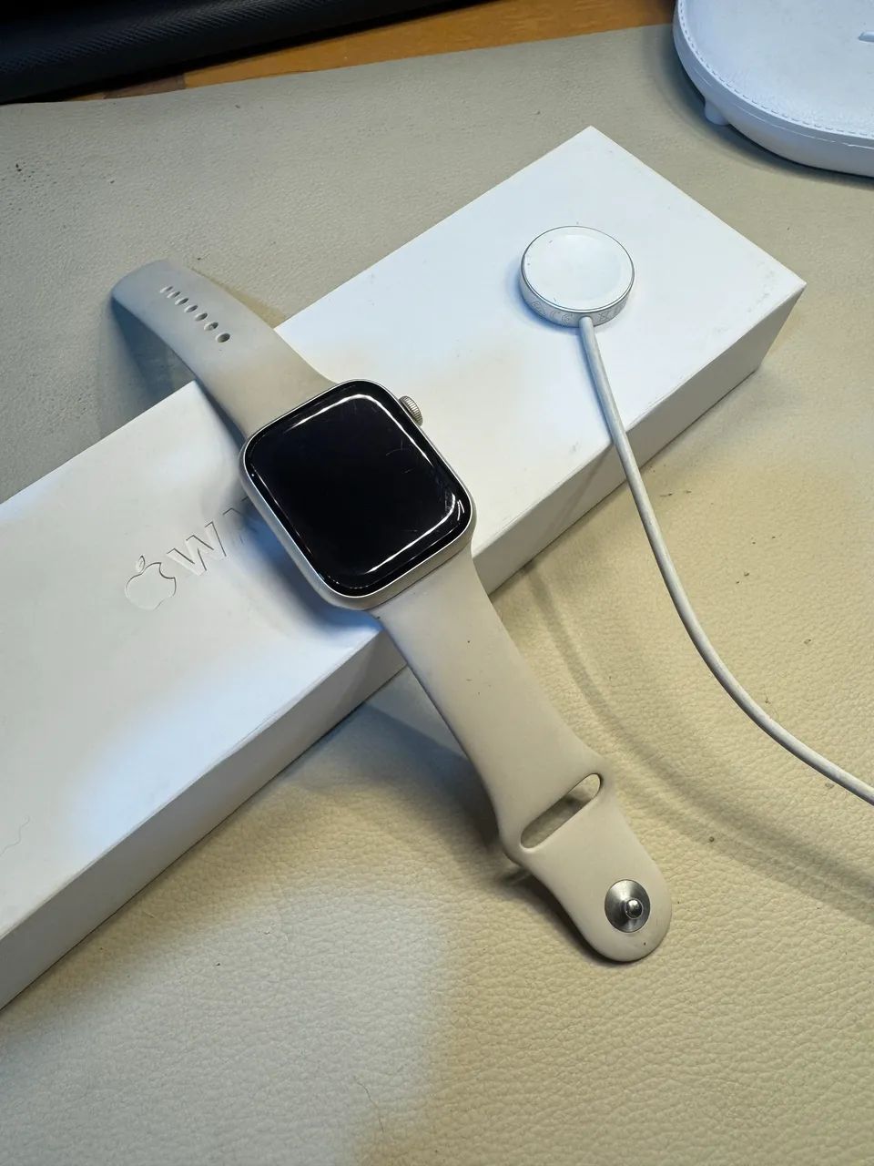 Apple Watch Series 7, 45MM, Starlight - Foto 4
