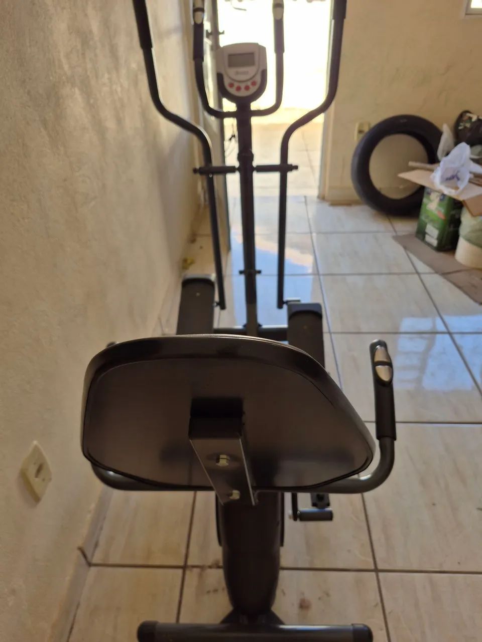 Aparelho elíptico e bicicleta ergométrica 2 em 1 - Foto 2