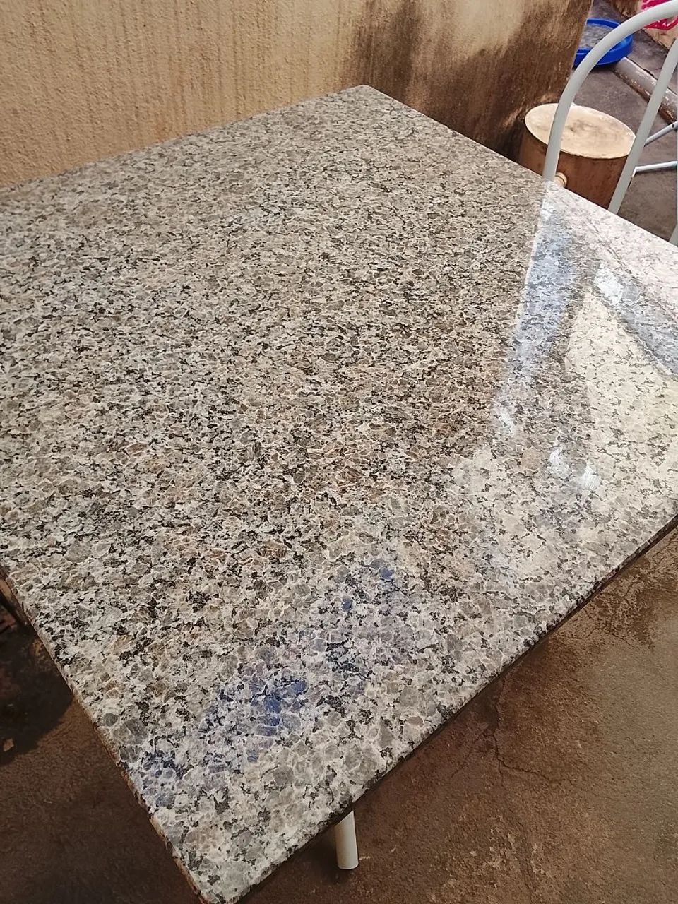 Mesa pouco tempo de uso - Foto 2