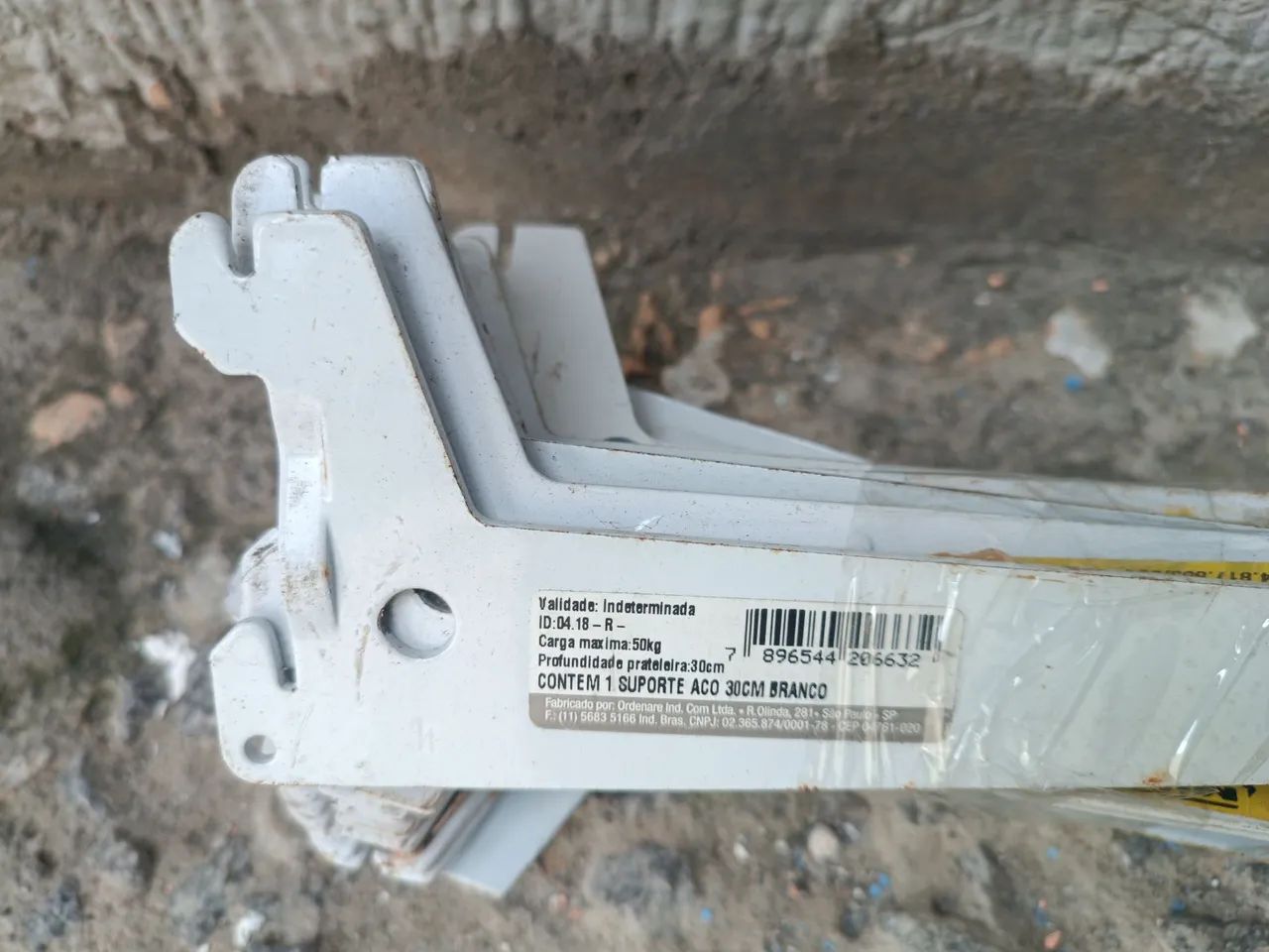 Suporte de aço para prateleira 