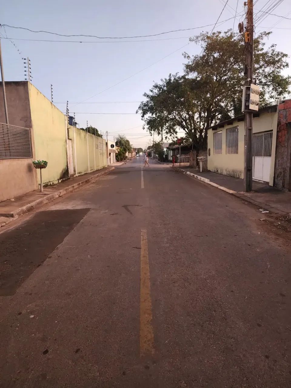 Vendo um lote com casa inacabada na rua Sete Preda 90 em Cuiabá - Foto 4