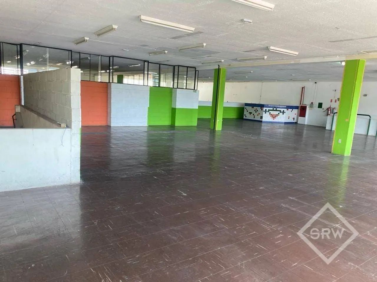 SALÃO PARA LOCAÇÃO, 600 M², NO CENTRO EM AMPARO. - Foto 3