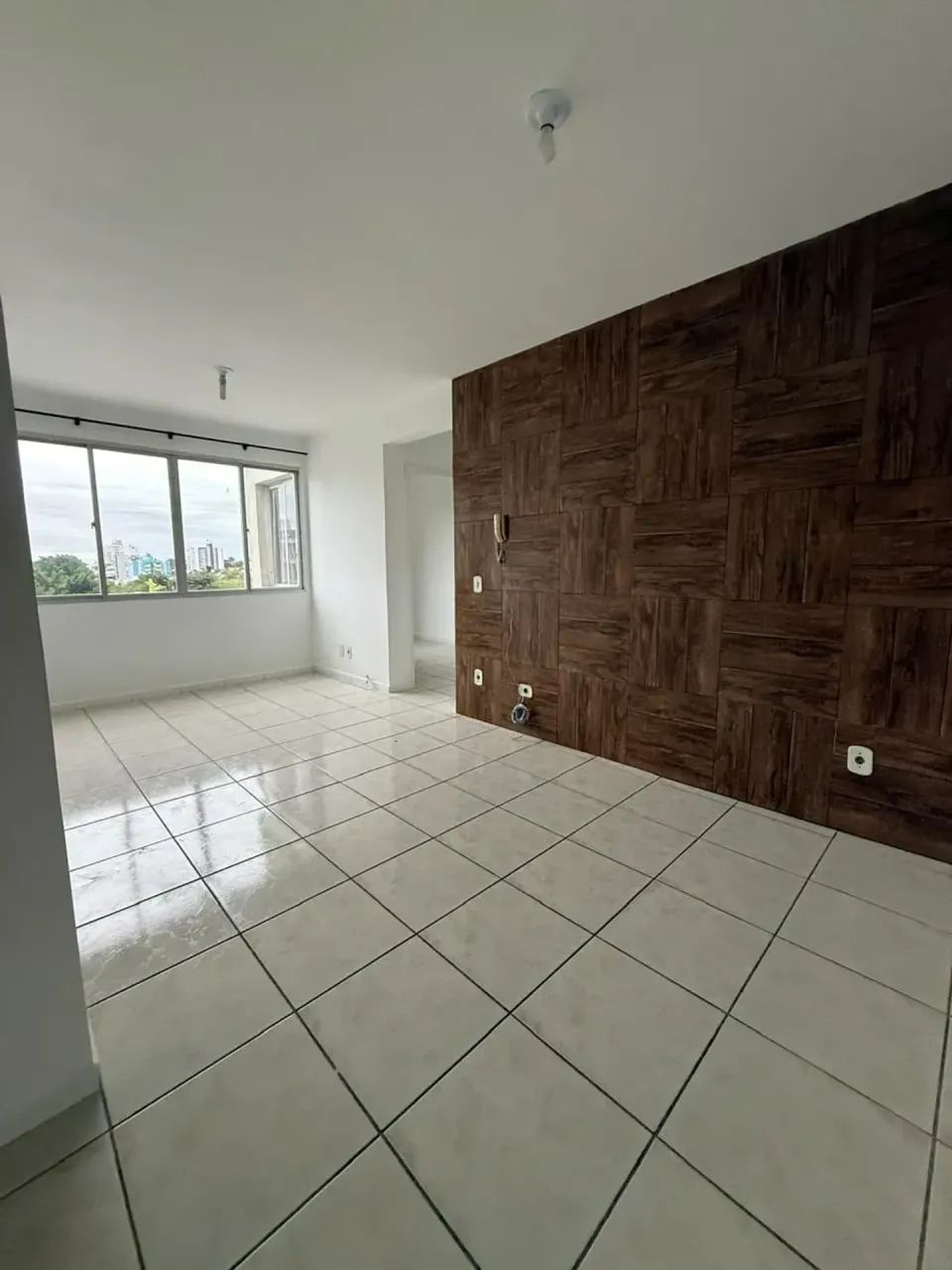 Apartamento amplo de 03 dormitórios no centro de Criciúma - Foto 2