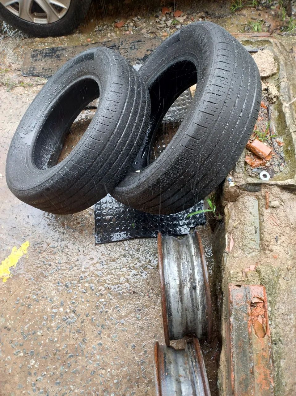 Par de pneus aro 16 meia vida - Foto 4