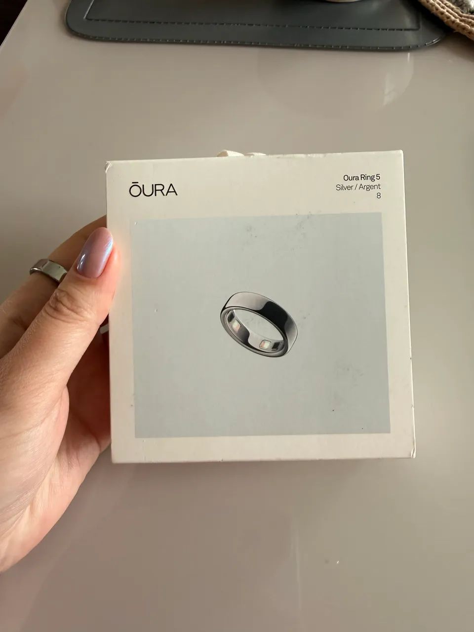 Oura Ring 5 - Silver TAM 8 - Foto 4