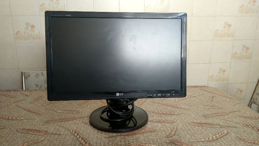 Monitor LG Flatron W1941S-PF LCD widescreen 19 polegadas Vga,Exelente Impecável - Foto 5