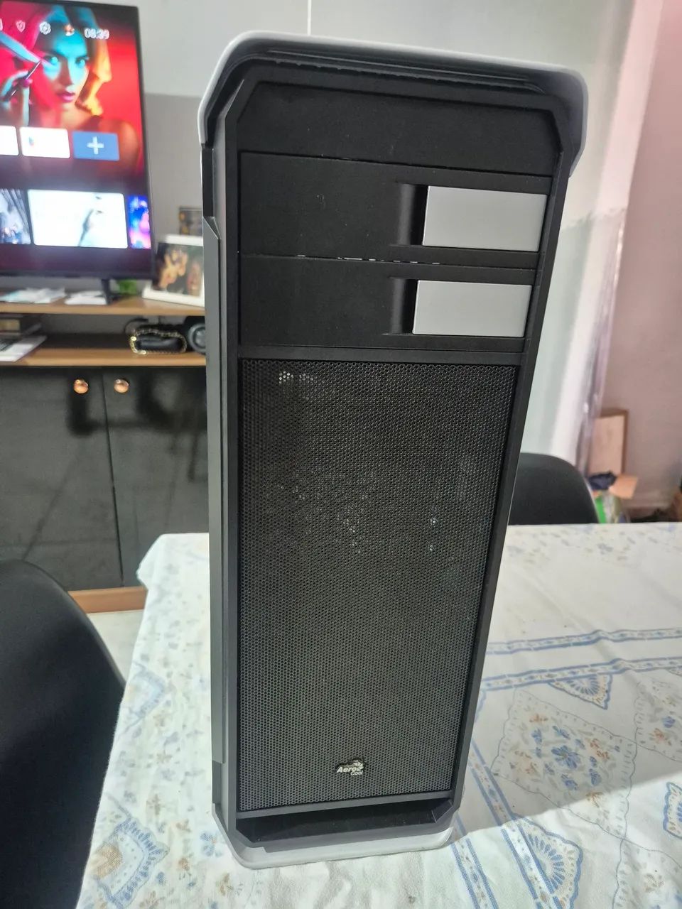 Gabinete Gamer Mid Tower AERO-500 AEROCOOL - Foto 2