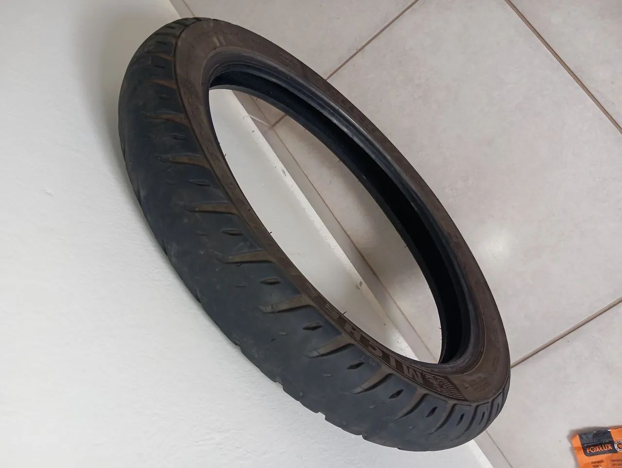 Pneu Michelin quebra galho 