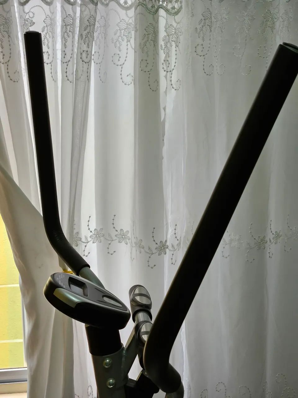 Simulador de caminhada elíptico - vendo somente para compradores de Maringá e região  - Foto 2