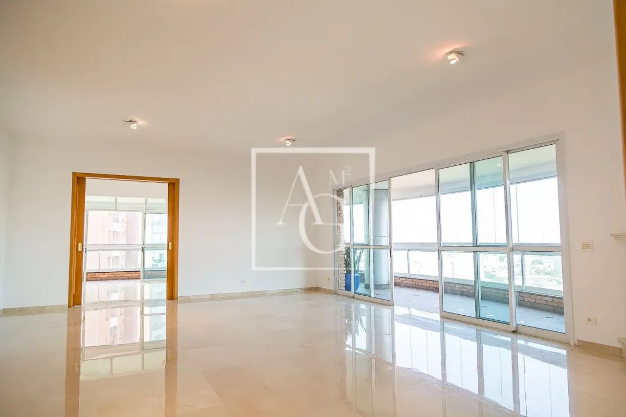 Apartamento de 370 m² e 4 suítes à venda em localização privilegiada no Panamby