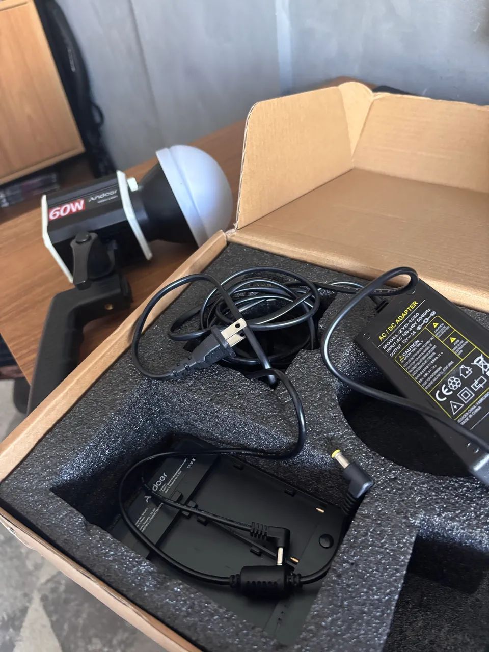 Iluminação profissional (Andoor vídeo light 60w)