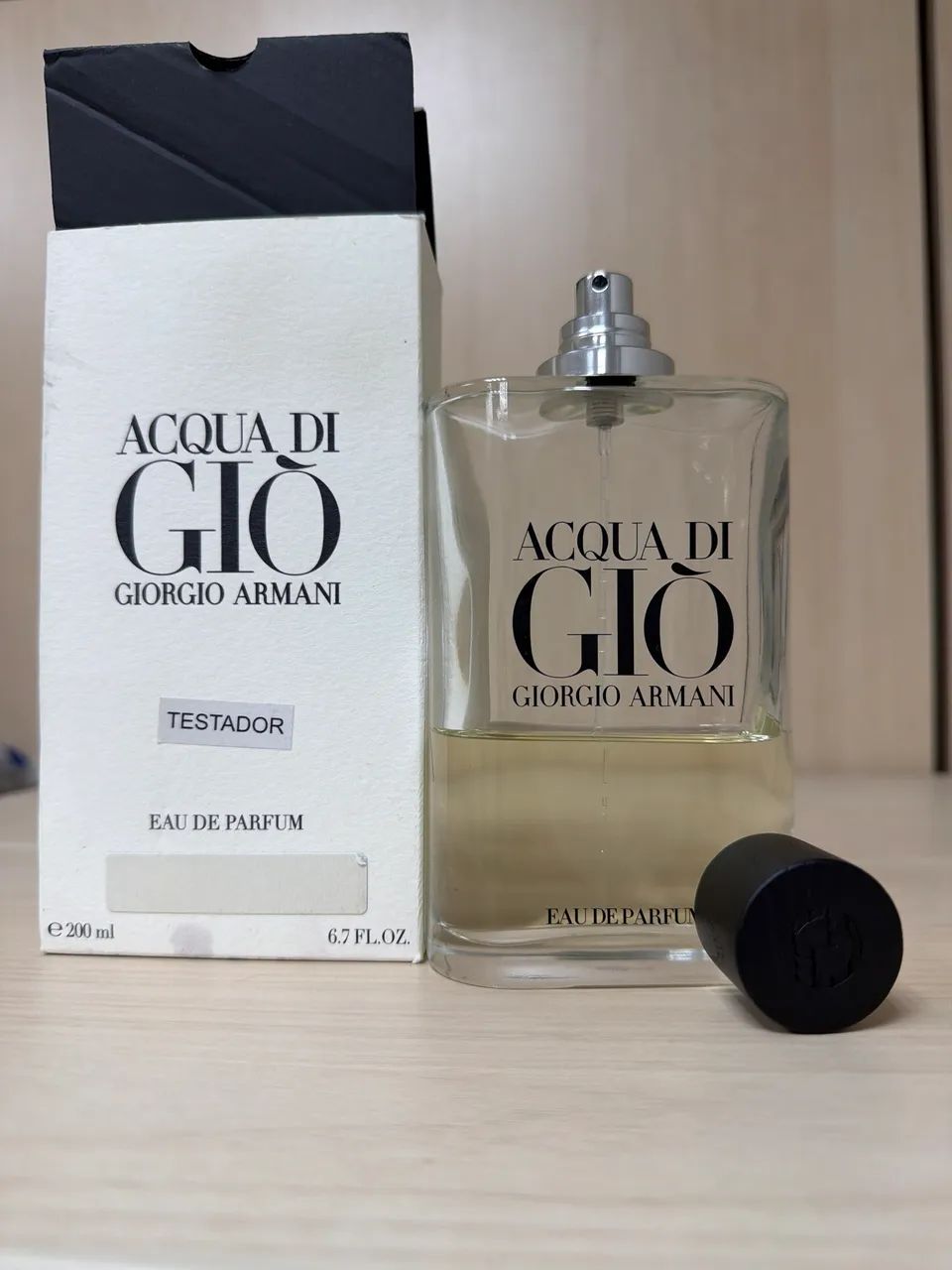 Acqua di Gió 200ml com pelo menos 70ml de perfume