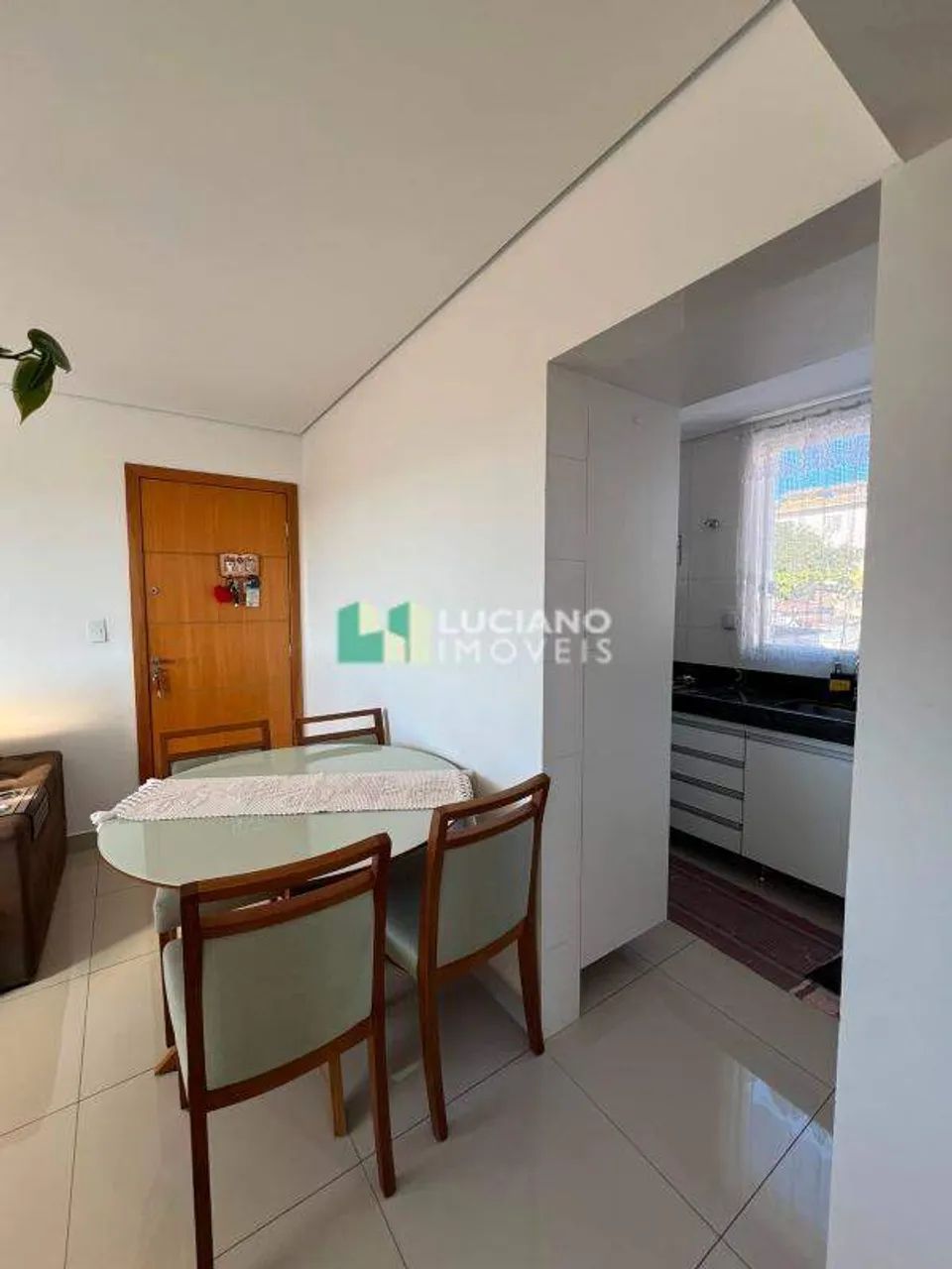 Apartamento à Venda em Prédio Individual  2 Quartos  Conforto e Praticidade - Foto 5
