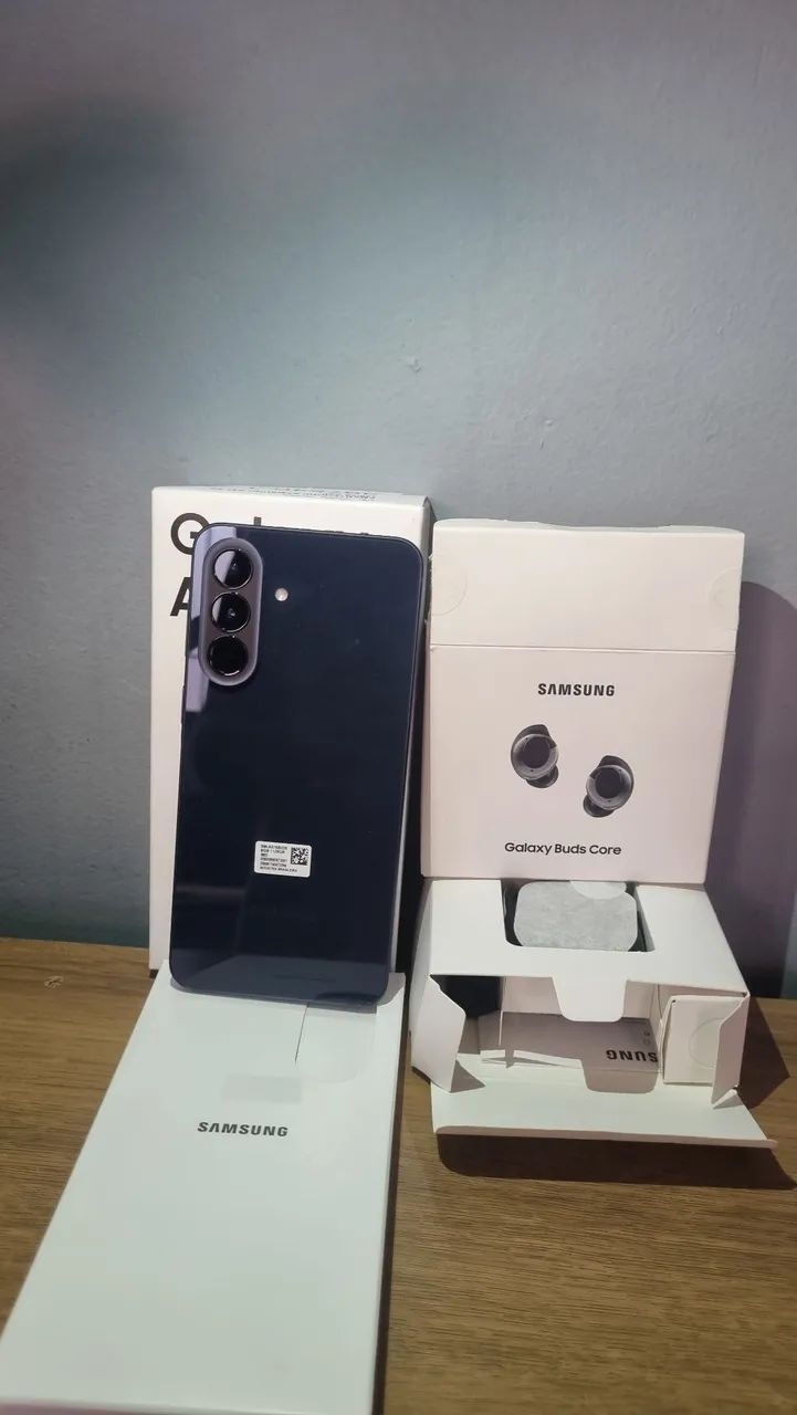 Celular Galaxy A57 5G cor azul perolado  nunca usado  - Foto 4