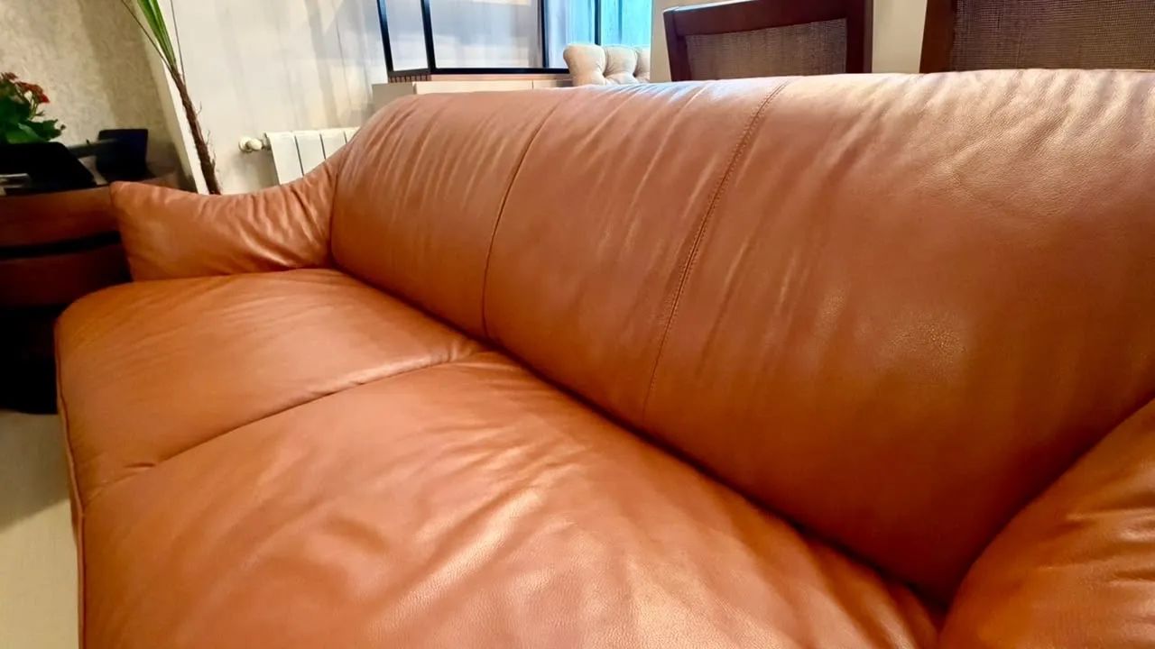 Sofá Natuzzi em couro 2,11 m - Foto 2