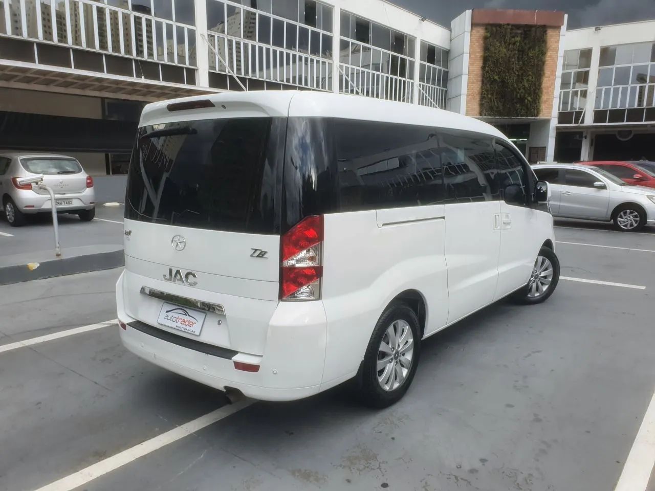 JAC T8 2.0 16V 5P Mec. 2014 - Foto 4