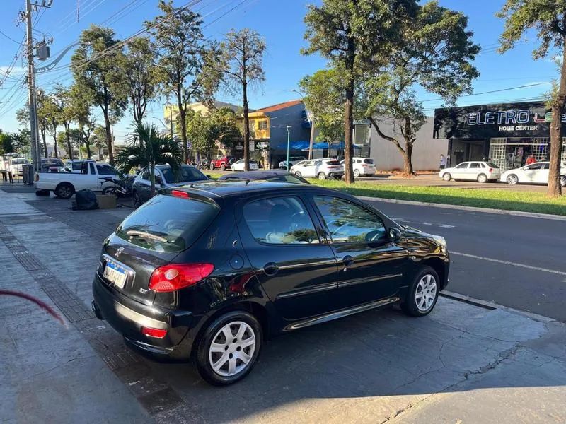 Peugeot 207 Active 1.4 Flex 8V 5P 2011 - Foto 4