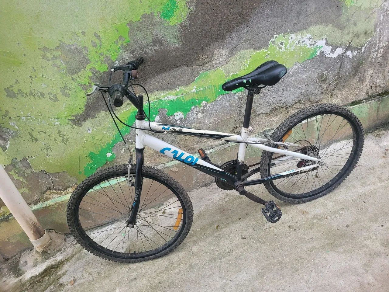 Vendo bicicleta Caloi aro 24 - Foto 2