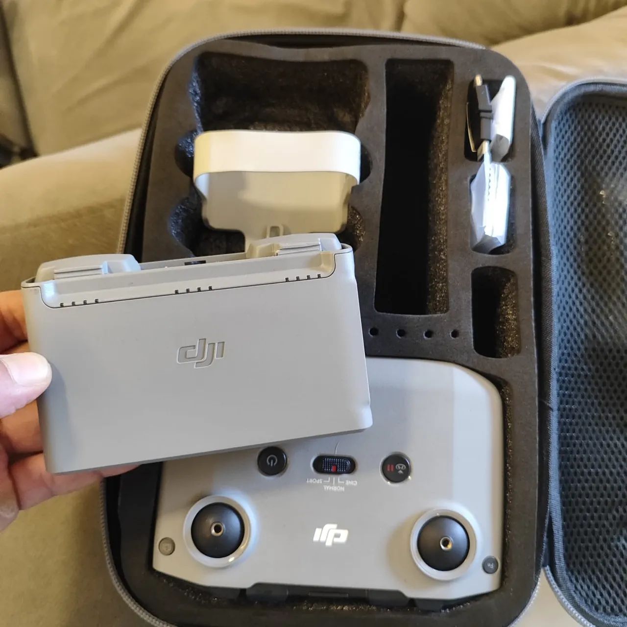 Controle DJI RC231 para Mini 2, Mini 3, Mavic 3 e Air 2 - Foto 5