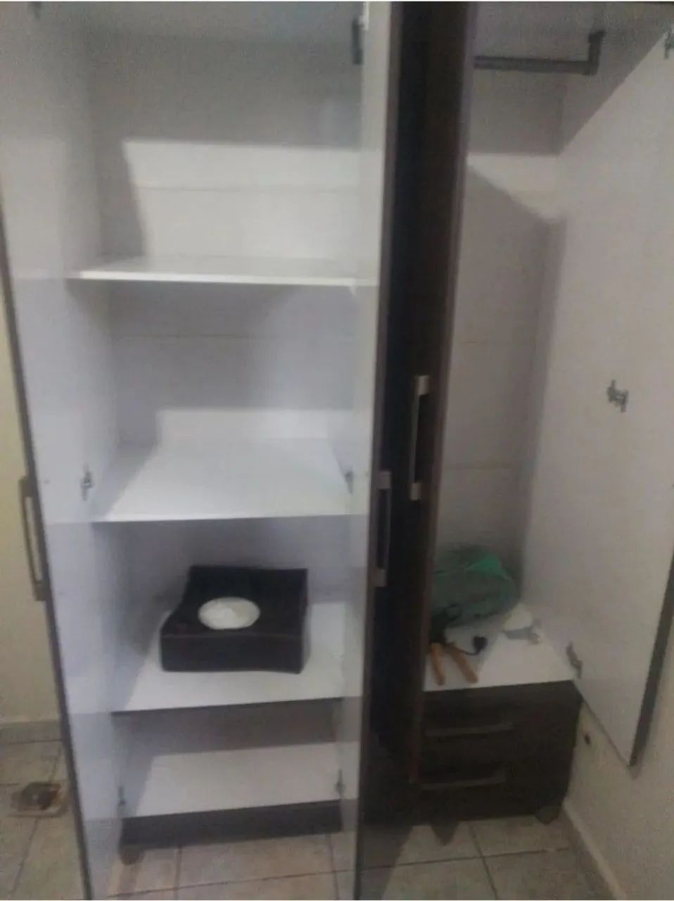 Vende se Guarda roupa de solteiro 100 pra buscar hj  - Foto 2