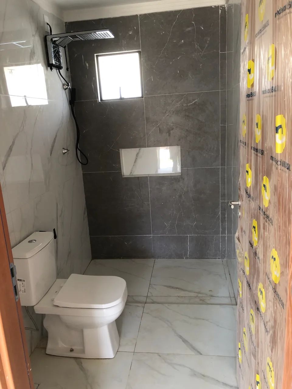 Reforma, assentamento de porcelanato  - Foto 5