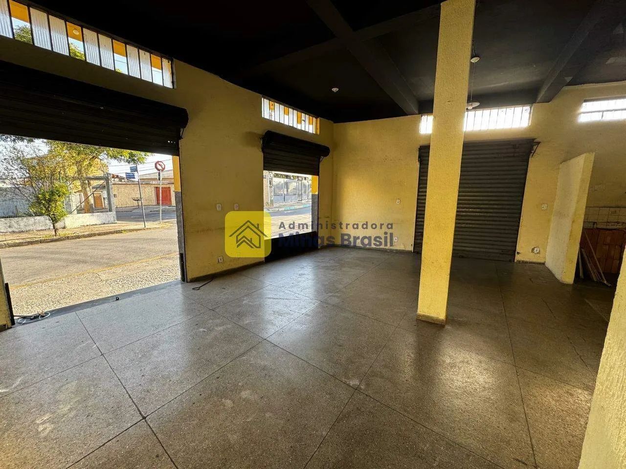 Excelente loja com aproximadamente 80m², bairro Regina/ Lindeia - Foto 5