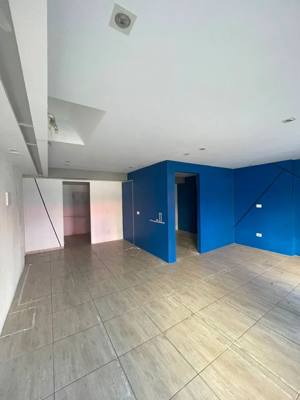 SANTA CLARA ALUGA PONTO COMERCIAL 