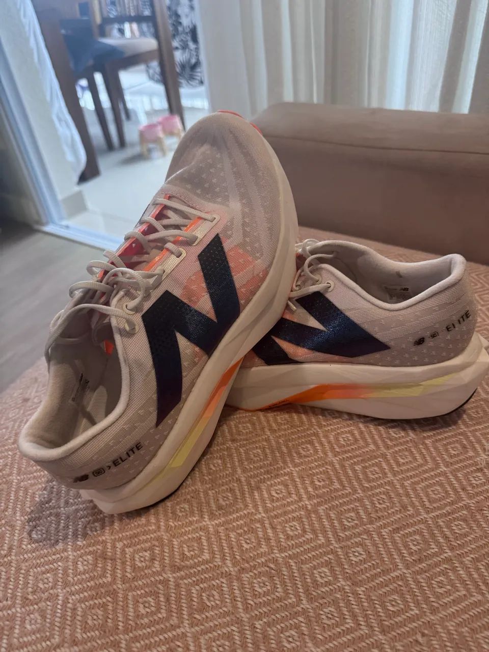 Tênis New Balance Elite V4 Running - Foto 5