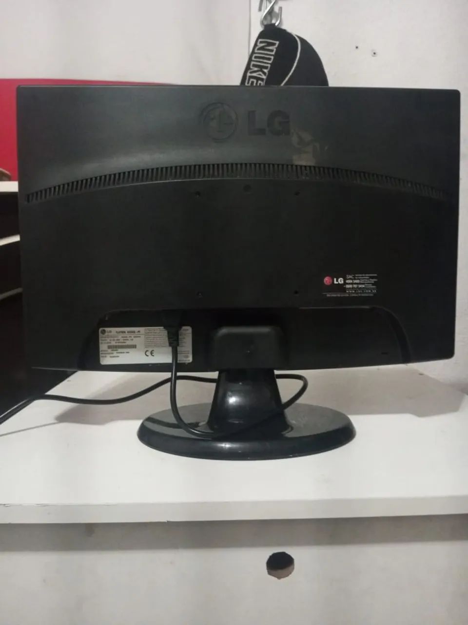 Monitor LG semi-novo  - Foto 2