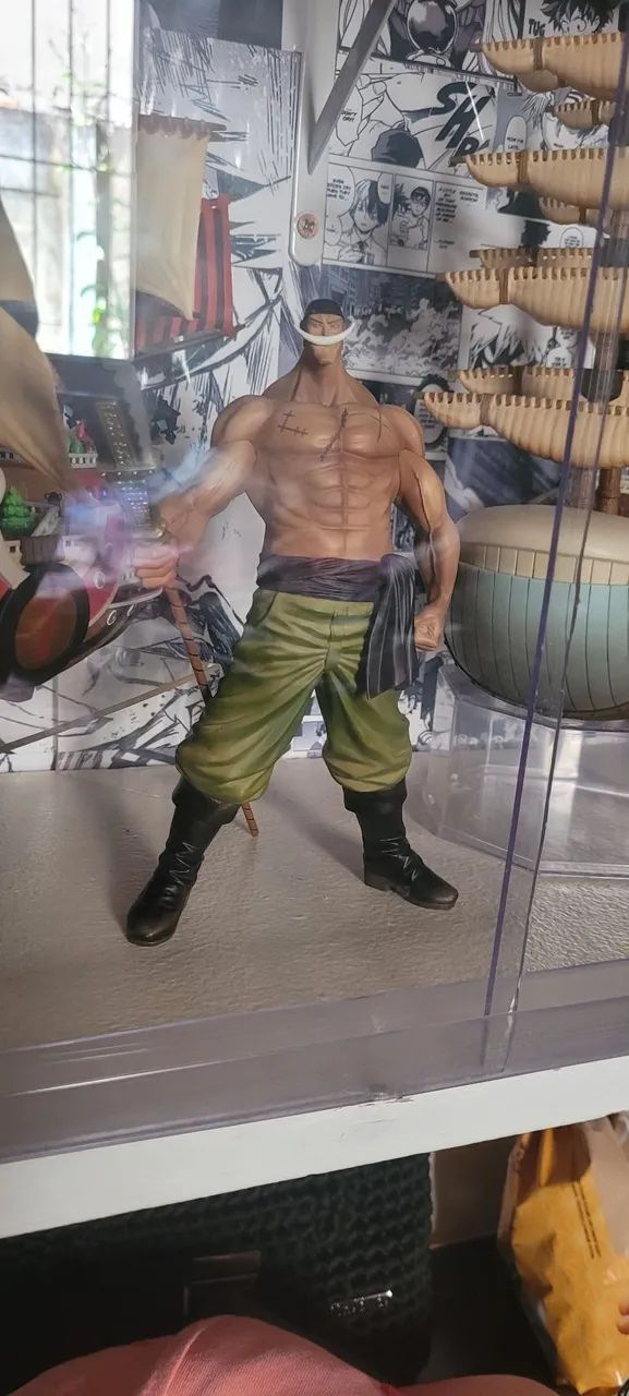 ONE PIECE BARBA BRANCA 
