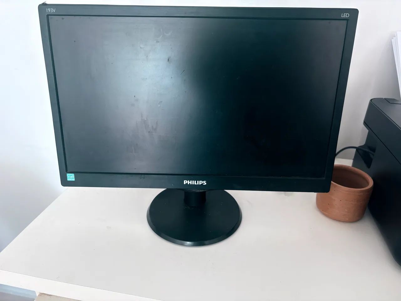 Monitor Philips Led 18,5 Polegadas 193v5 Hdmi Vga Vesa Cor Preto Bvolt - Foto 2