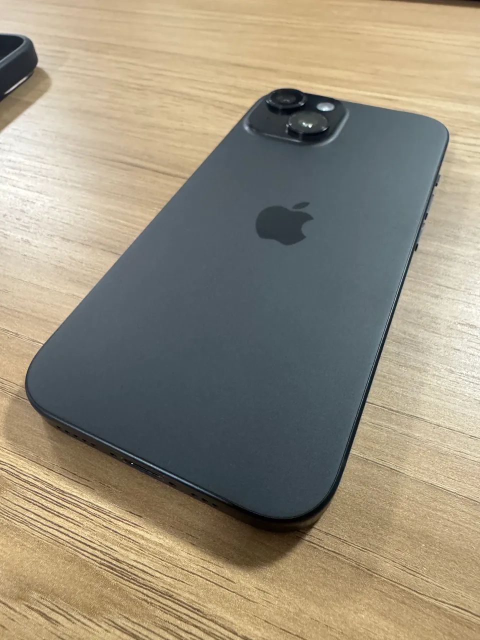 Celular iPhone 15  | 128 GB | Cor preta - com capa e pelicula - Foto 3