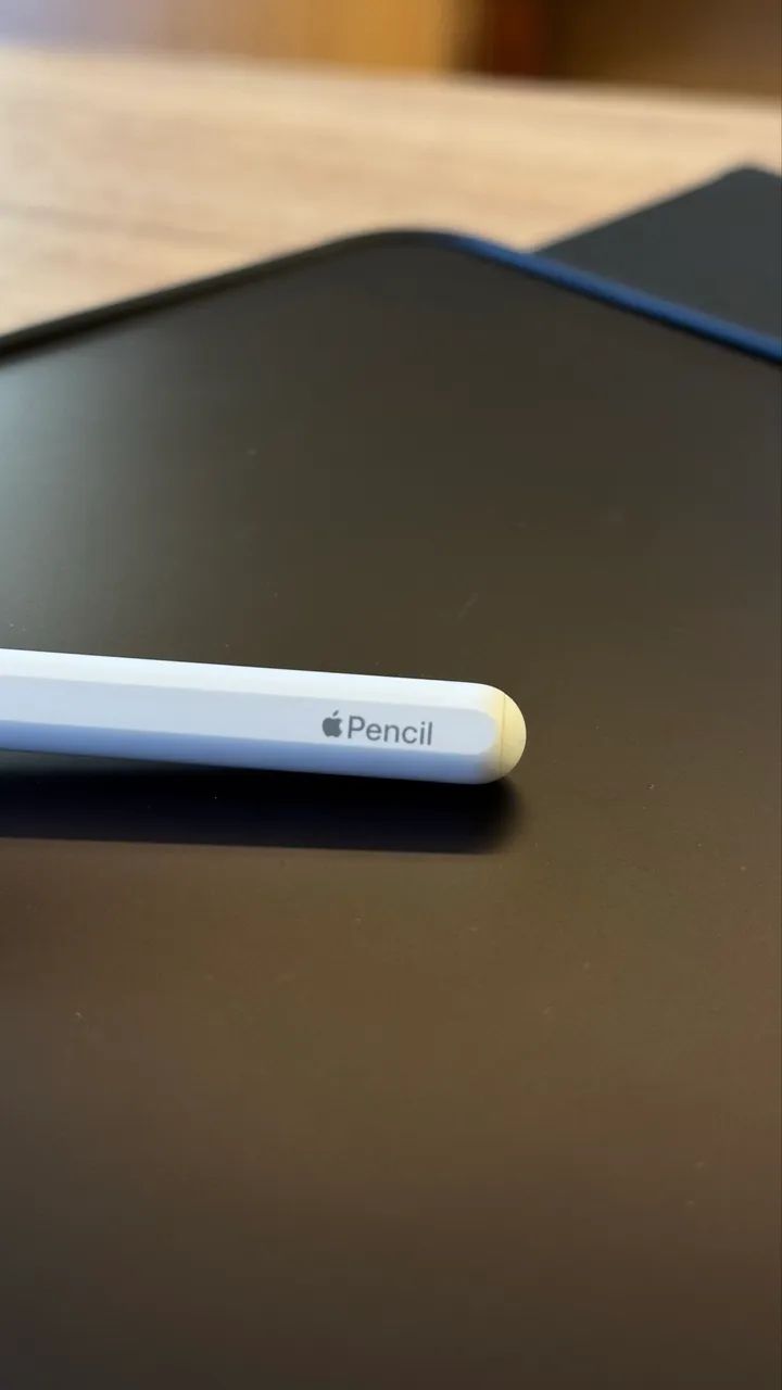 iPad AIR M1 256GB + Apple Pencil + Teclado - Celulares e