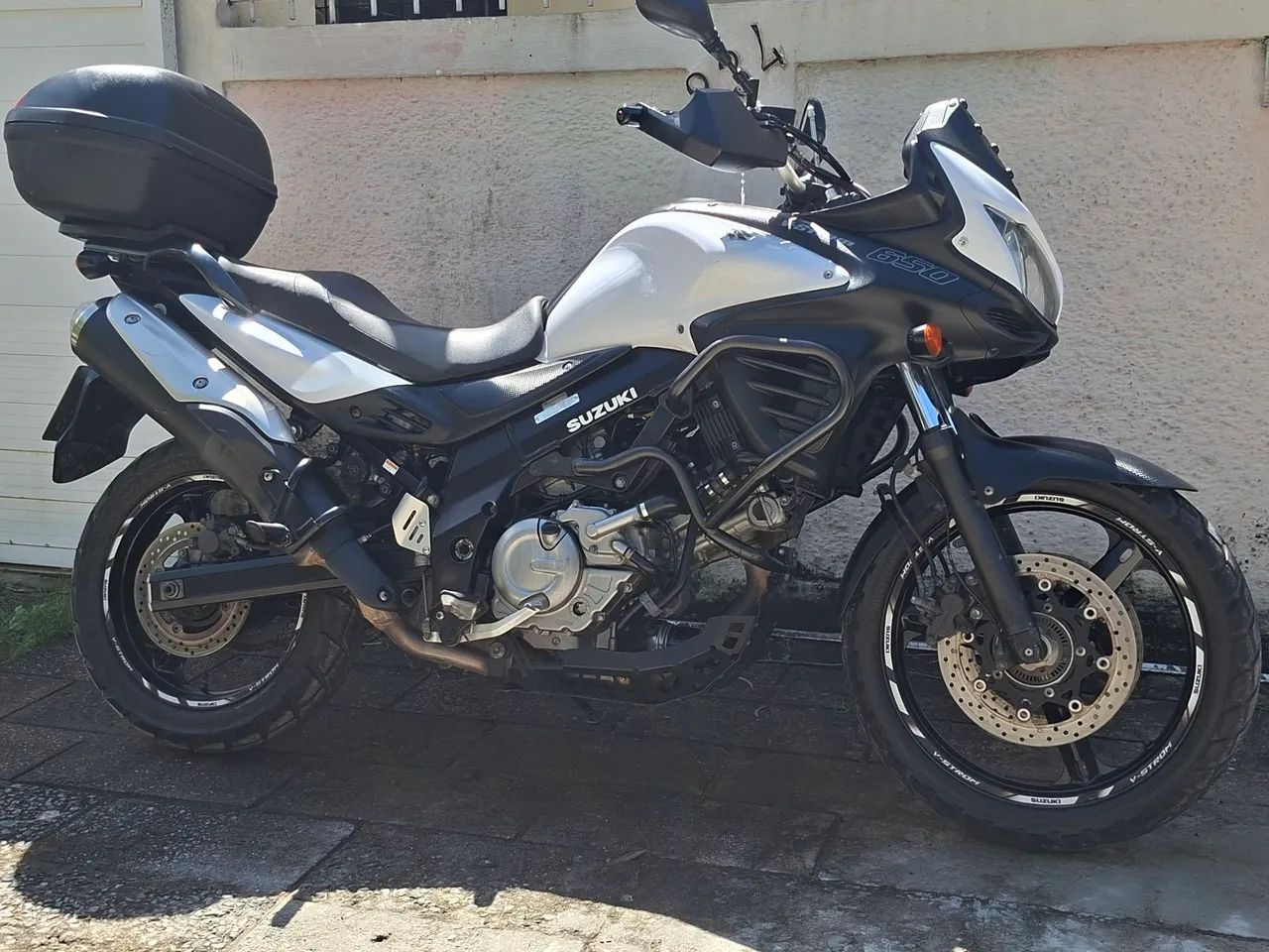 Vstron 650 suzuki 