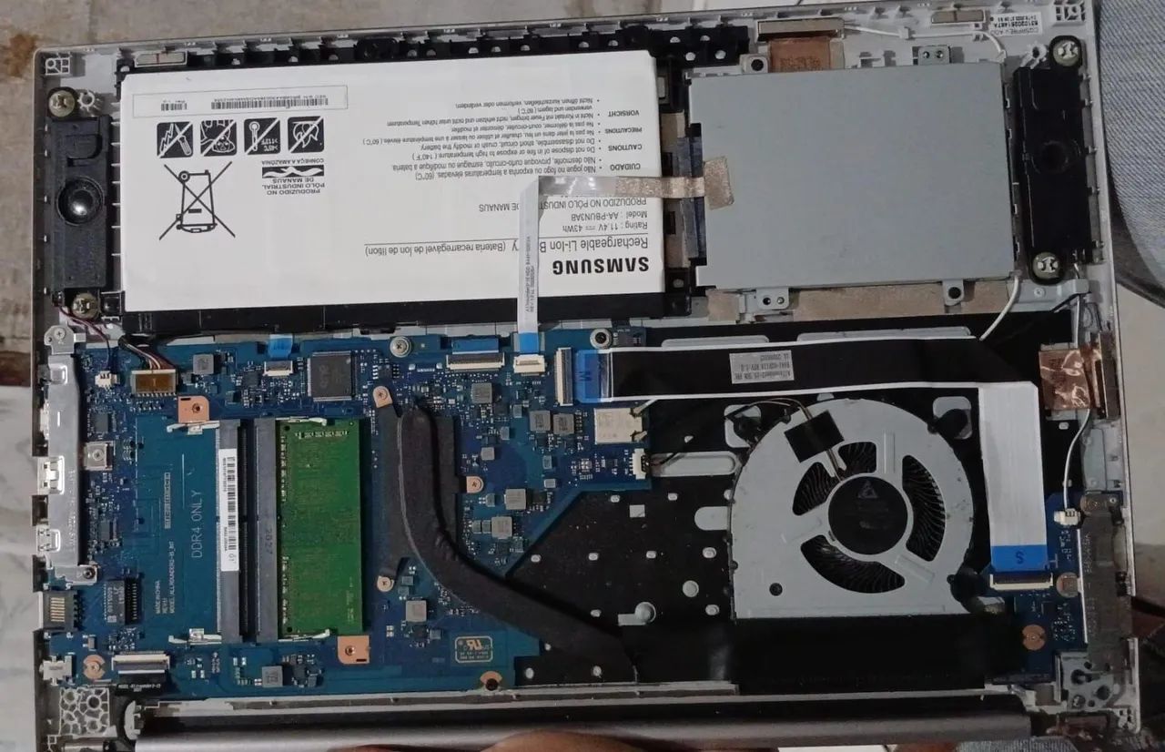 FORMATAÇÃO, MANUTENÇÃO E MONTAGEM DE NOTEBOOKS E PCS - Foto 5