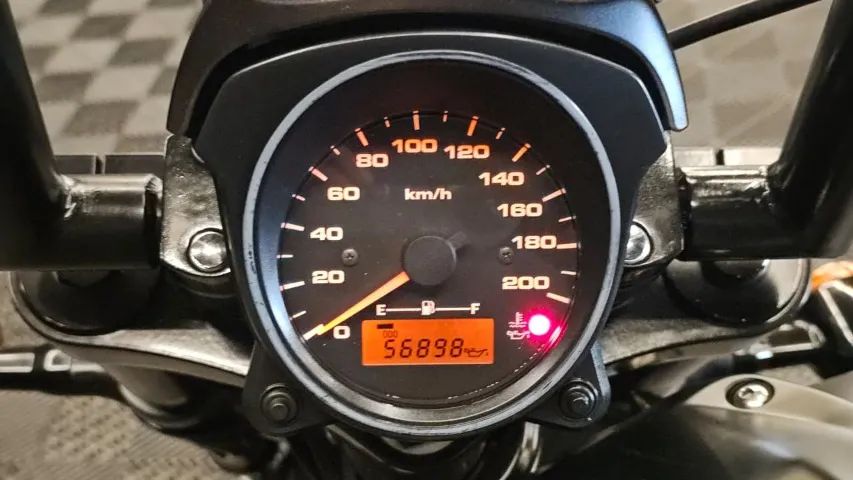  Suzuki - Boulevard M800 - 2011 - Preta - Foto 2