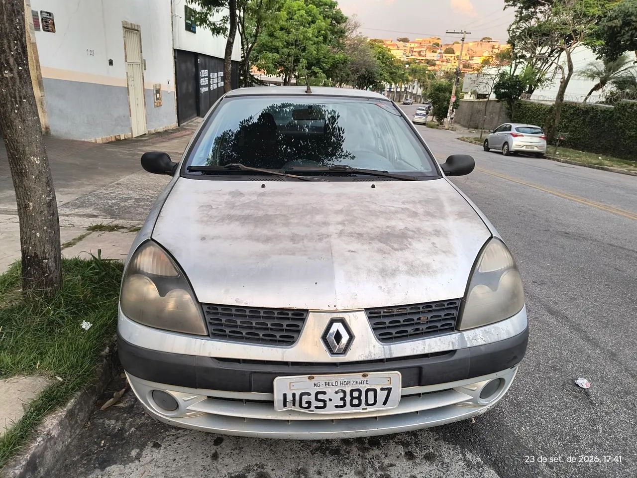Renault Clio Sedan RN/ Expression 1.6 16V 4P 2004