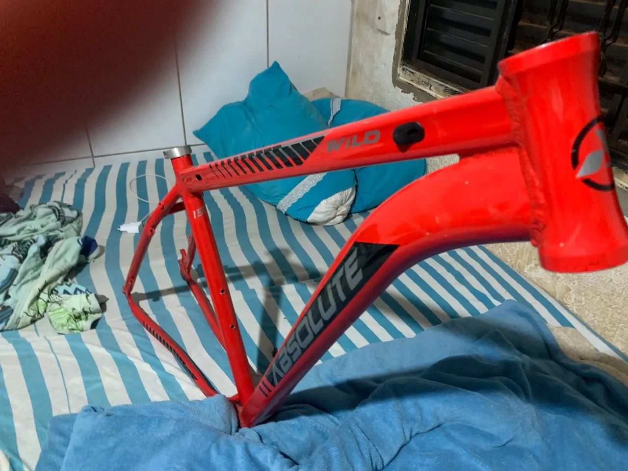 Quadro Absolut Wild Vermelho  - Foto 2