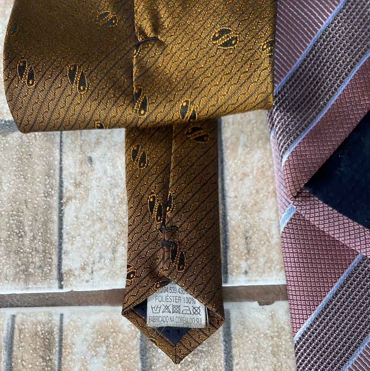 Kit com 2 Gravatas Masculinas Elegantes - Foto 4