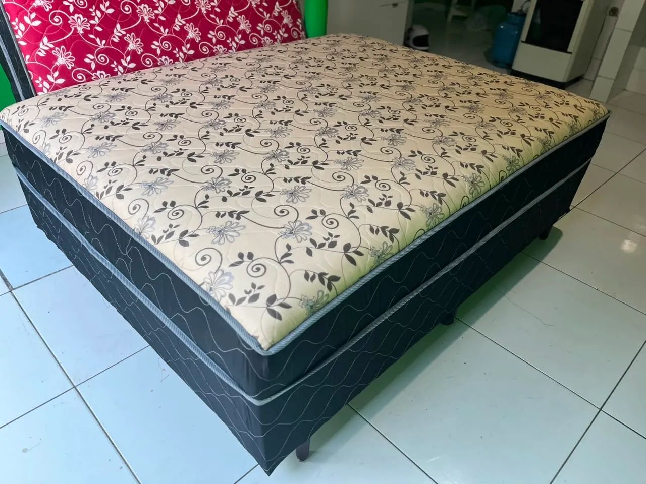 Cama QUEEN 