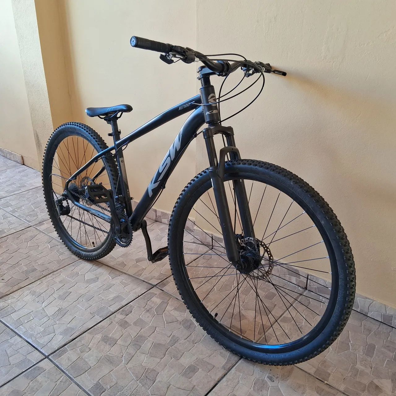 Vendo bicicleta aro 29 semi nova - Foto 3