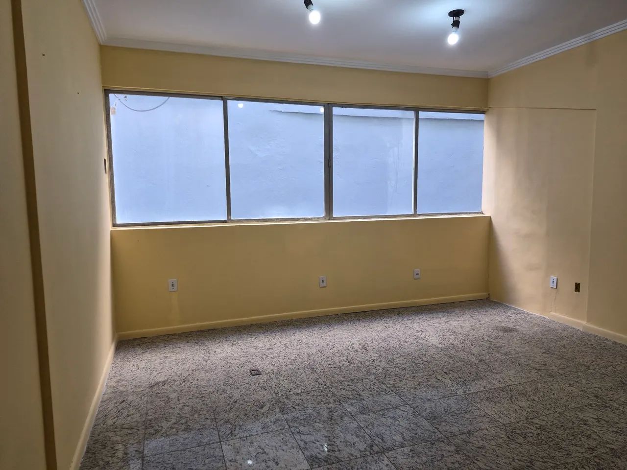 Sala, reformada no centro, Relógio de São Pedro - Foto 4