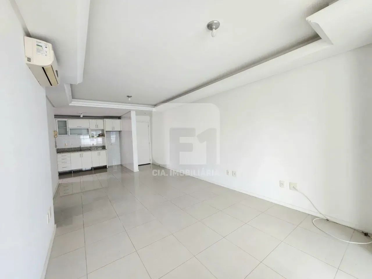 Apartamento com 2 dormitórios em região nobre no Centro - Foto 4