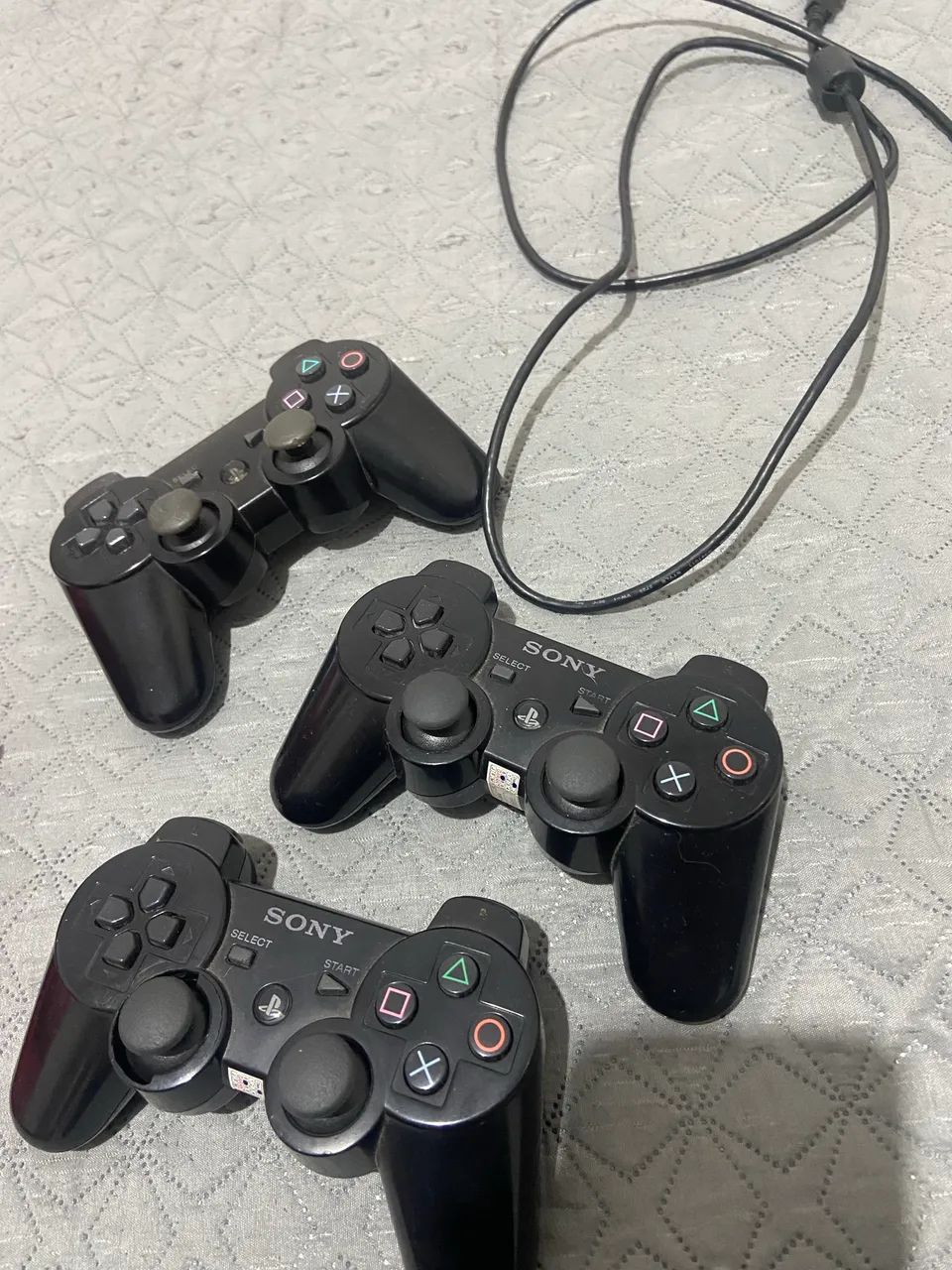PS3 com 3 controles - Foto 2