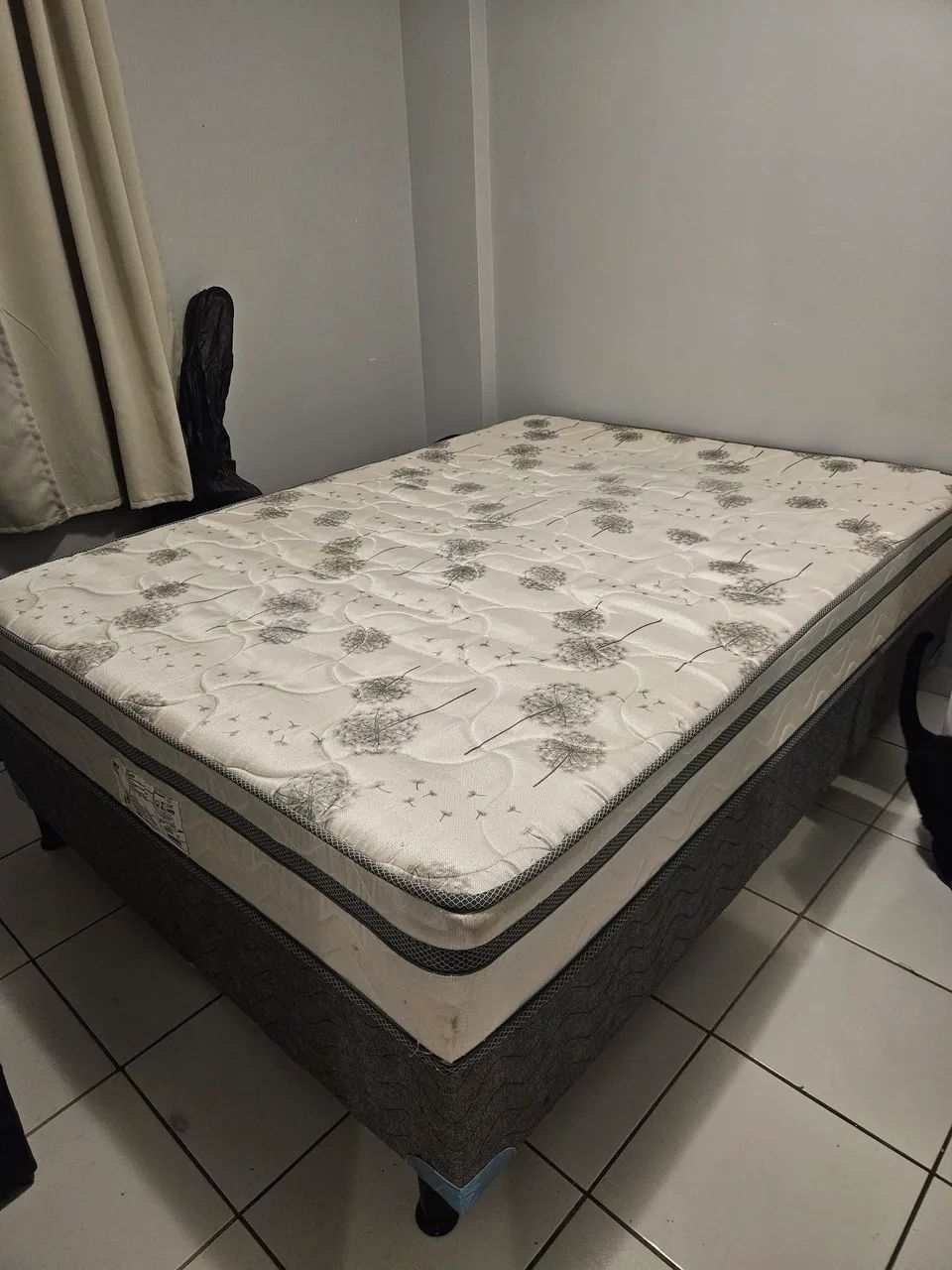 Cama box casal