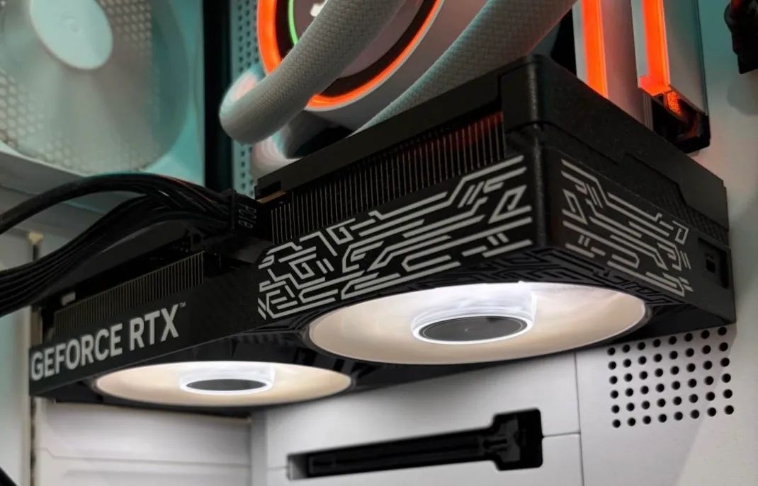 Rtx 5060 - Foto 2