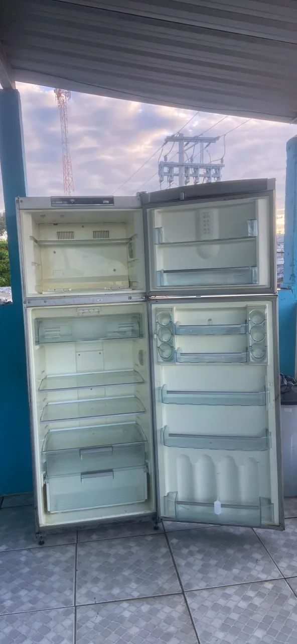 Geladeira Bosh inox com defeito