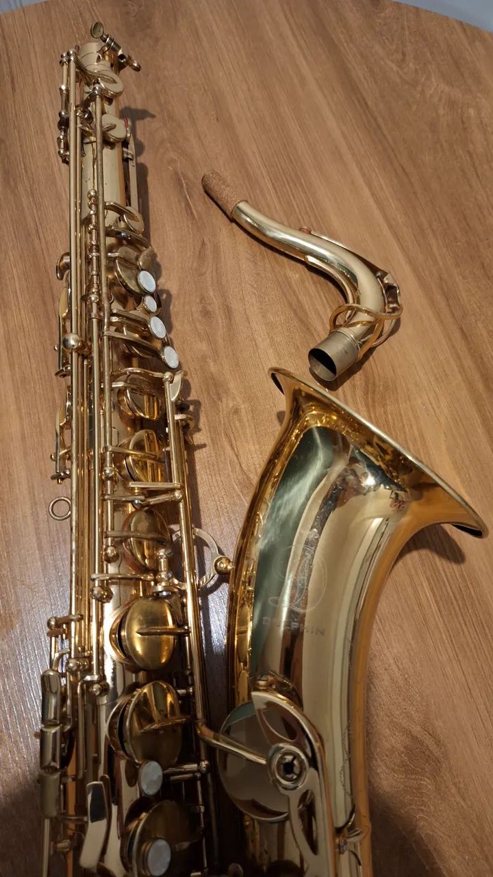 Sax Tenor Dolphin (SUPER CONSERVADO) - Instrumentos musicais