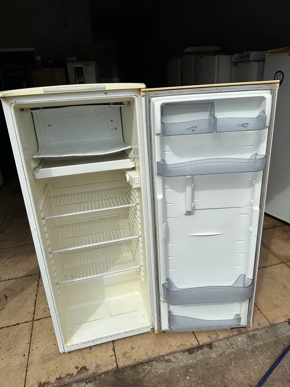 Geladeira Cônsul 300 litros (Entrego) - Foto 4