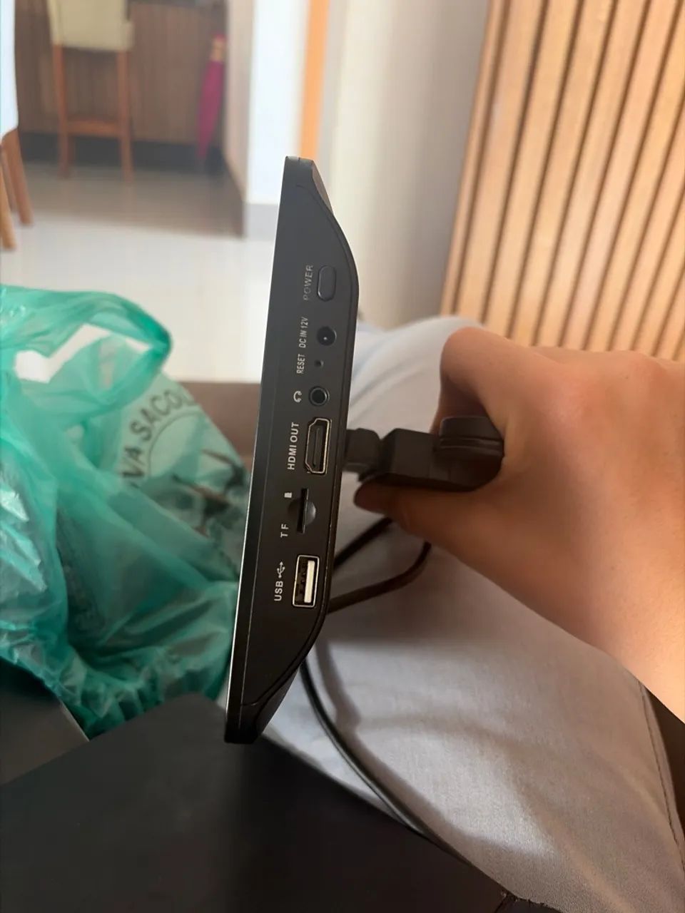 monitor automotivo acoplável para encosto de cabeça  de 10 polegadas da marca aikon - Foto 5